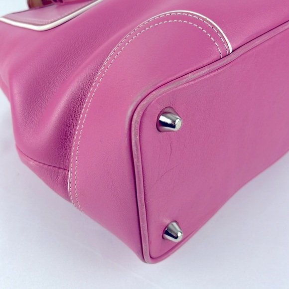 Coach Hamptons Lilac and White Leather Hand Bag M3Q-9605 Zip Closure Purse - Picture 8 of 16